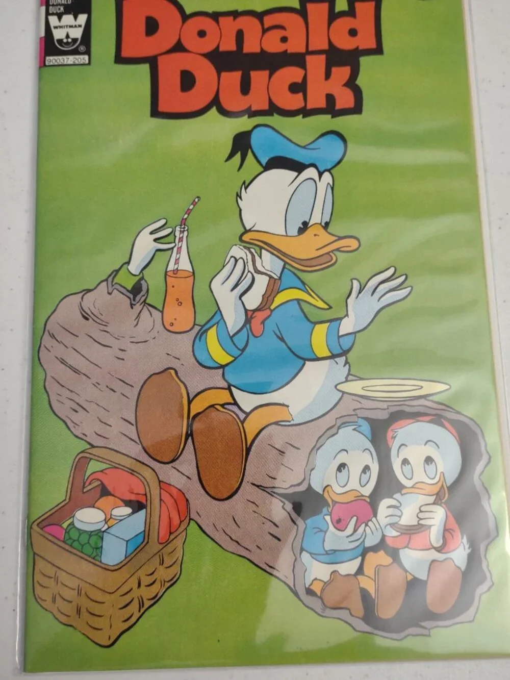 Rare Walt Disney Donald Duck #240 Whitman White Logo Variant Comic 1982